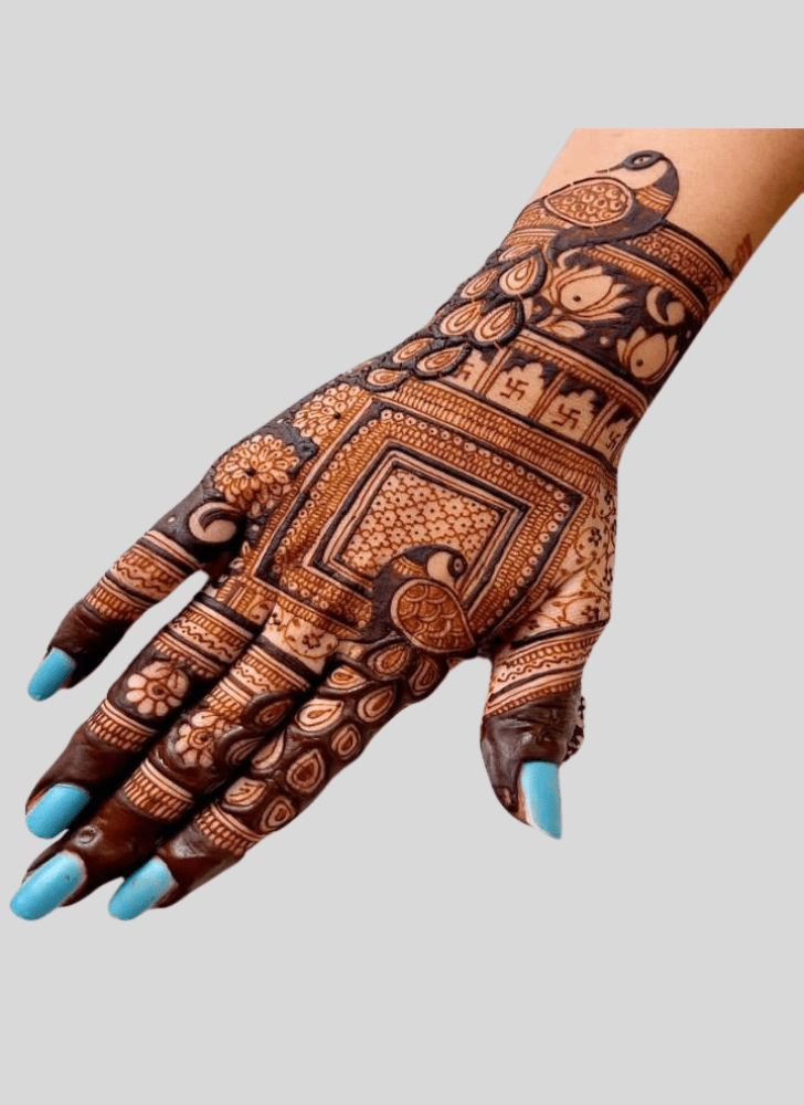Alluring Eid Ul Fitr Henna Design