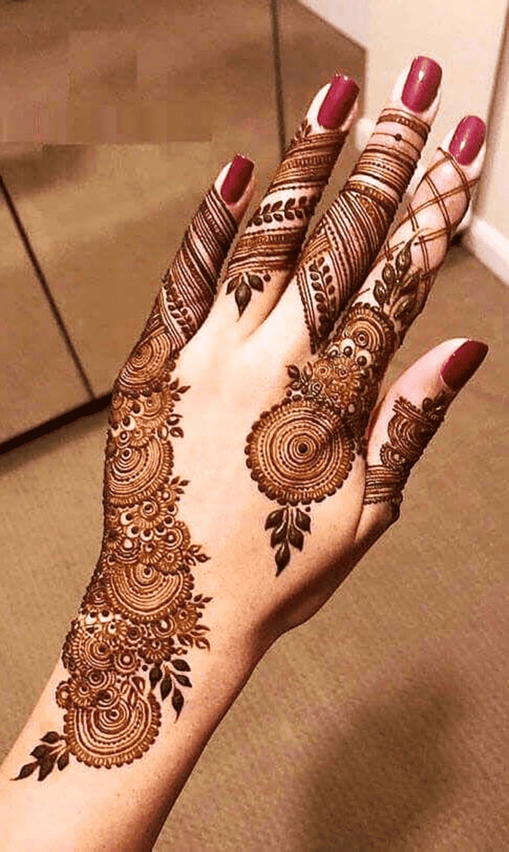 Admirable Elegant Mehndi Design