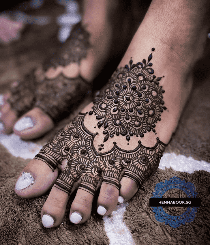 Enthralling Faisalabad Henna Design