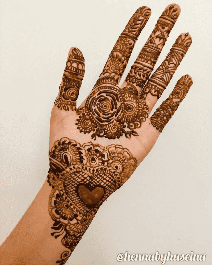 Magnificent Faisalabad Henna Design