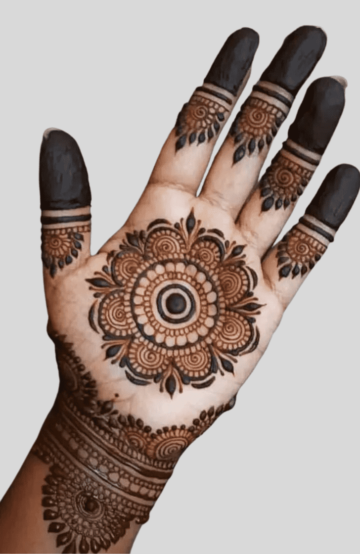 Exquisite fancy Henna Design