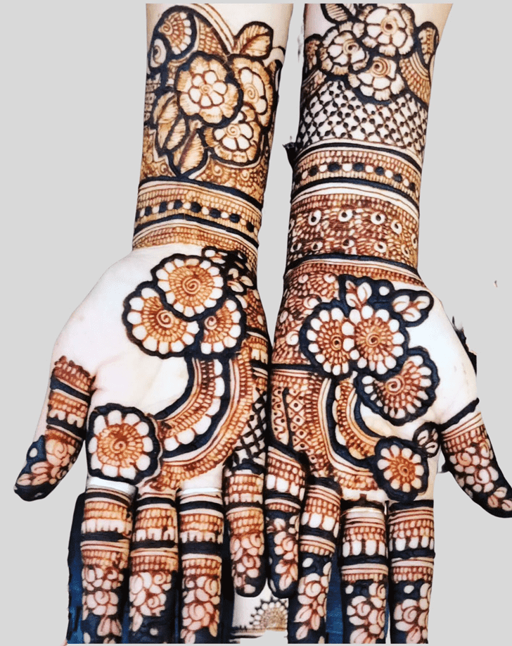 Marvelous fancy Henna Design