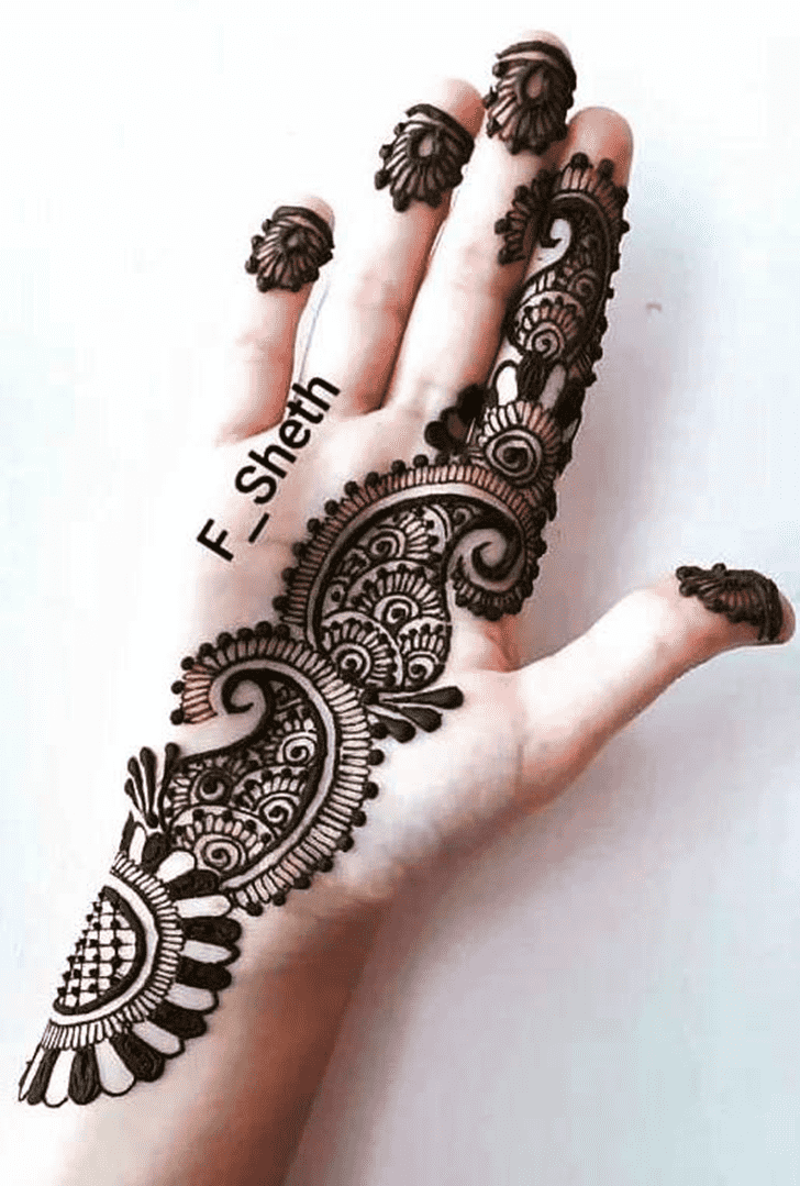 Fair Fancy Henna Design