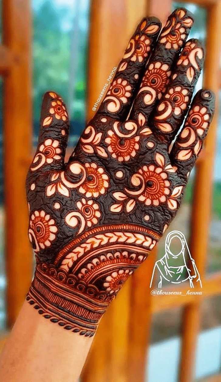 Marvelous Fancy Henna Design