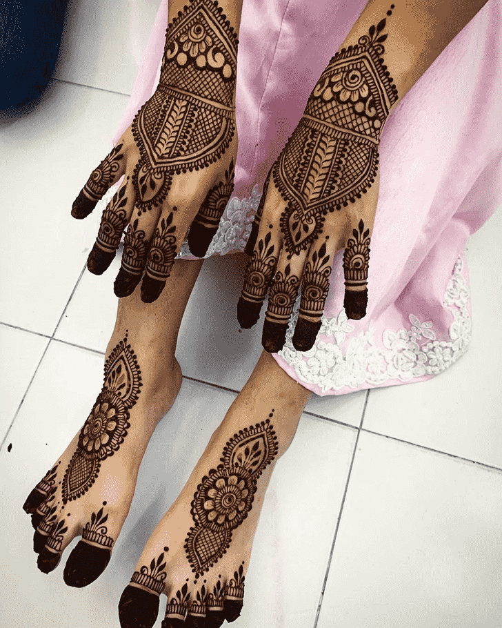 Superb Faridabad Henna Design