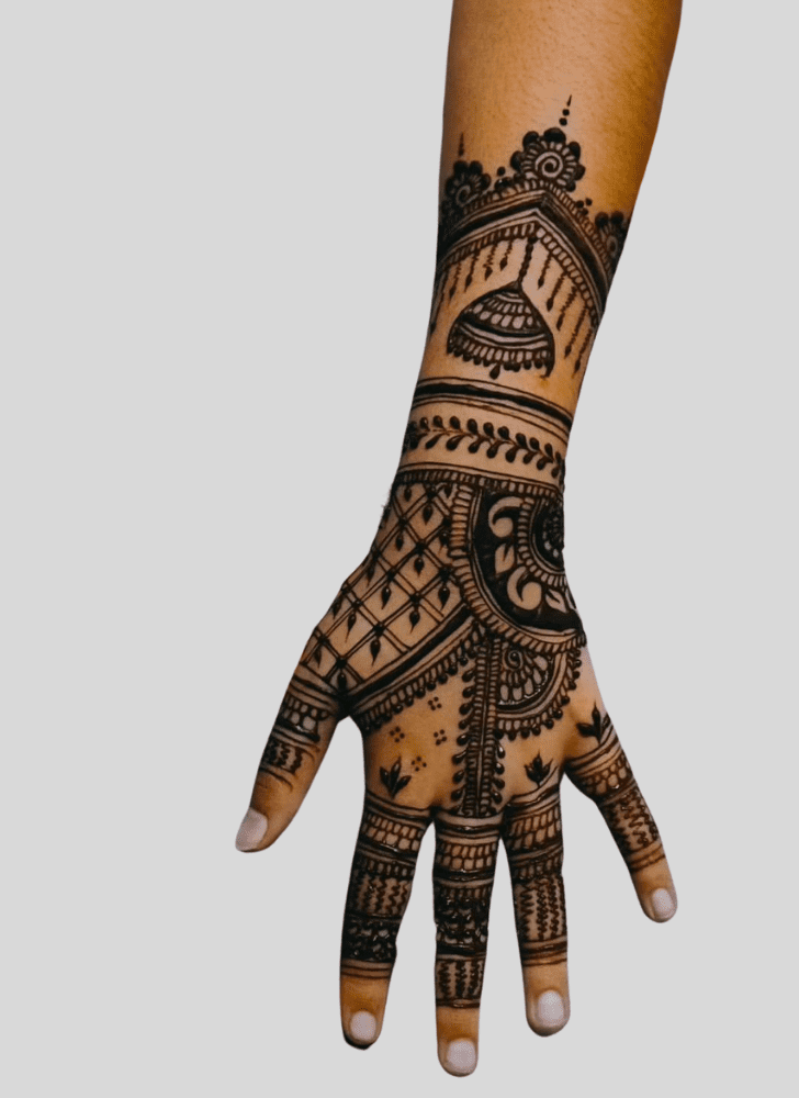 Enthralling Fashion Henna Design