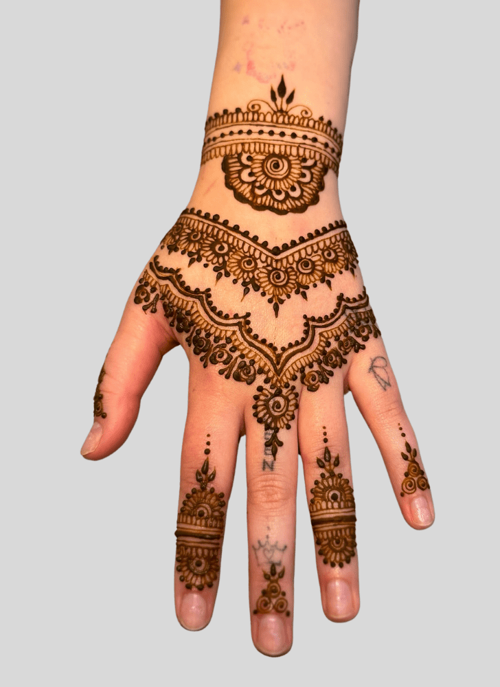 Pleasing Fashion Henna Design