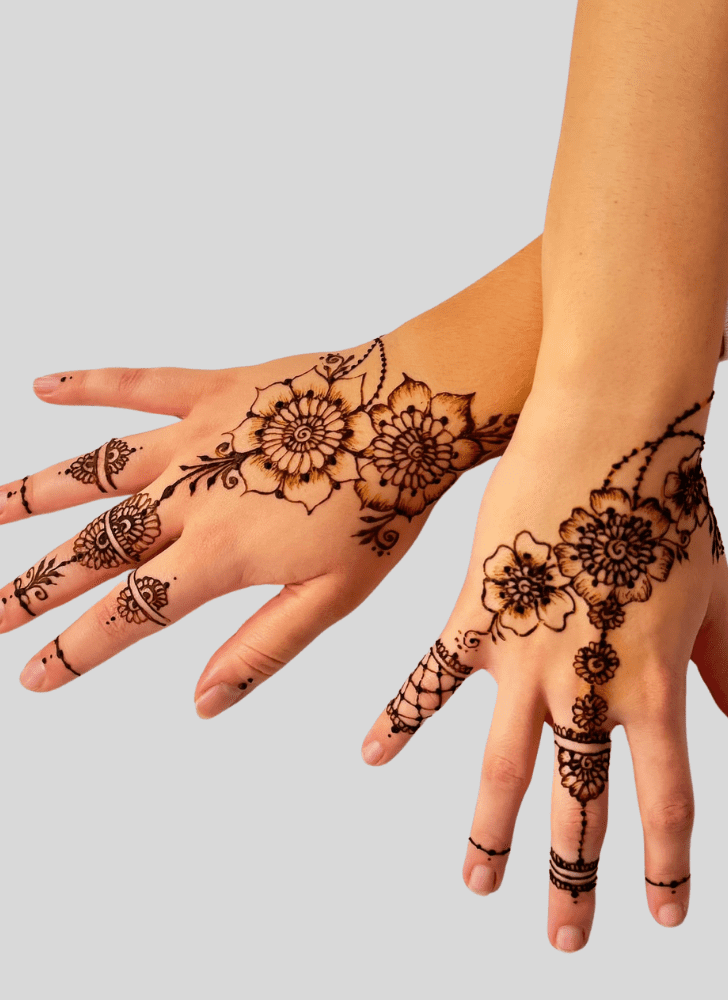 Shapely Fashion Henna Design