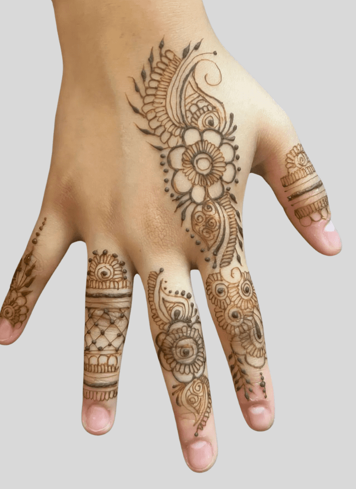 Beauteous Finger Henna design