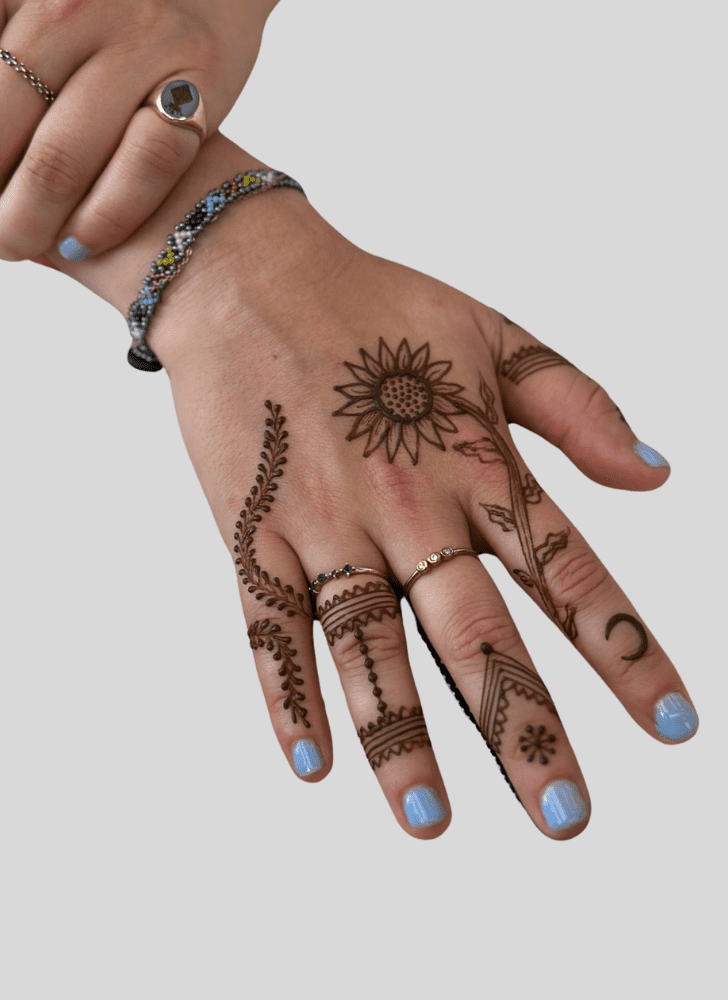 Delicate Finger Henna design