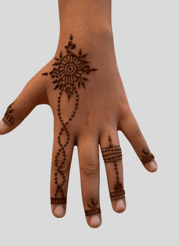 Fine Finger Henna design