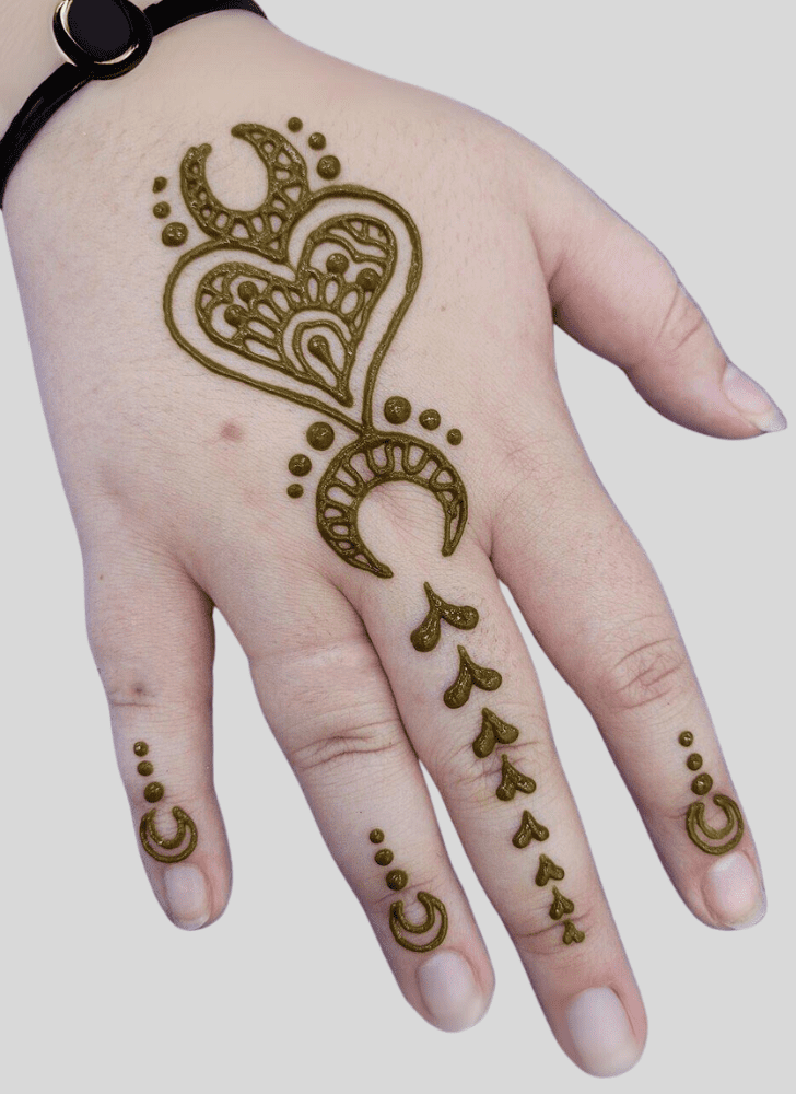 Graceful Finger Henna design