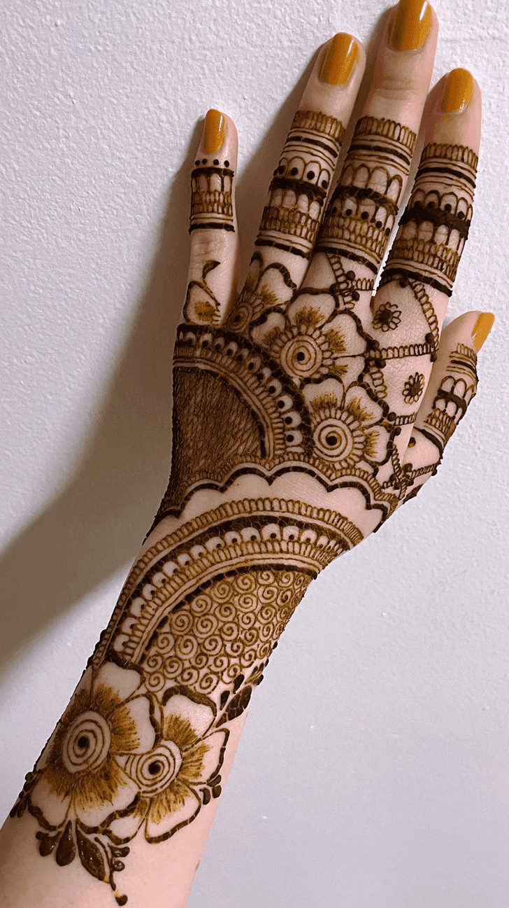 Magnetic Finland Henna Design