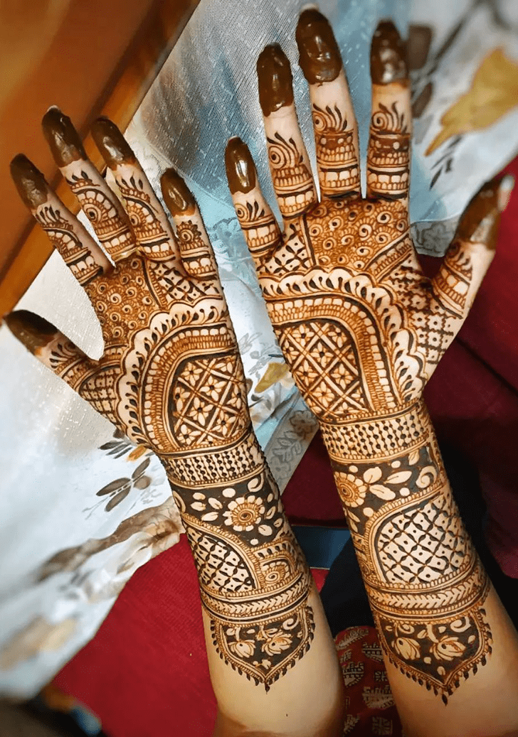 Pleasing Finland Henna Design