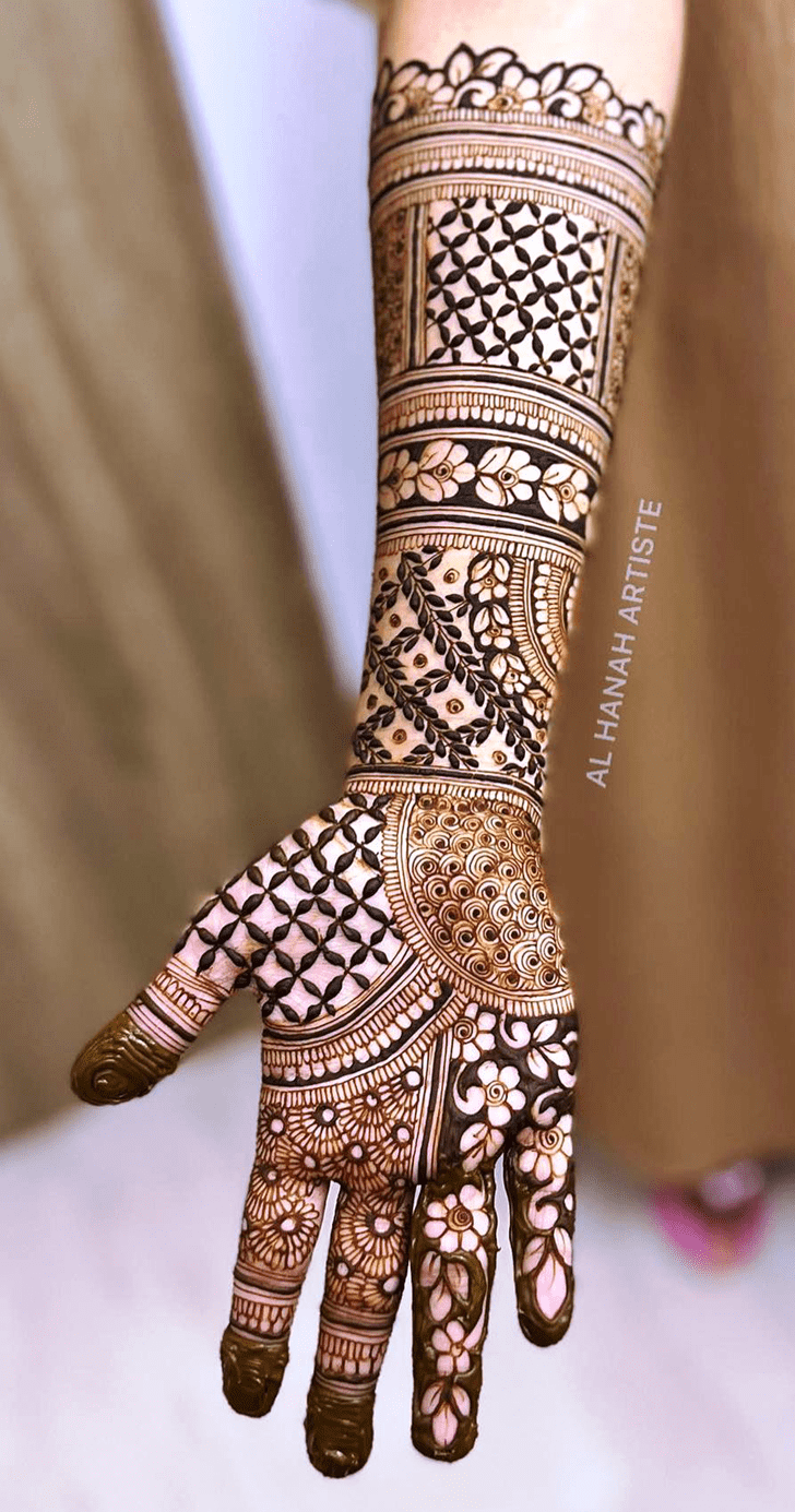 Pretty Finland Henna Design