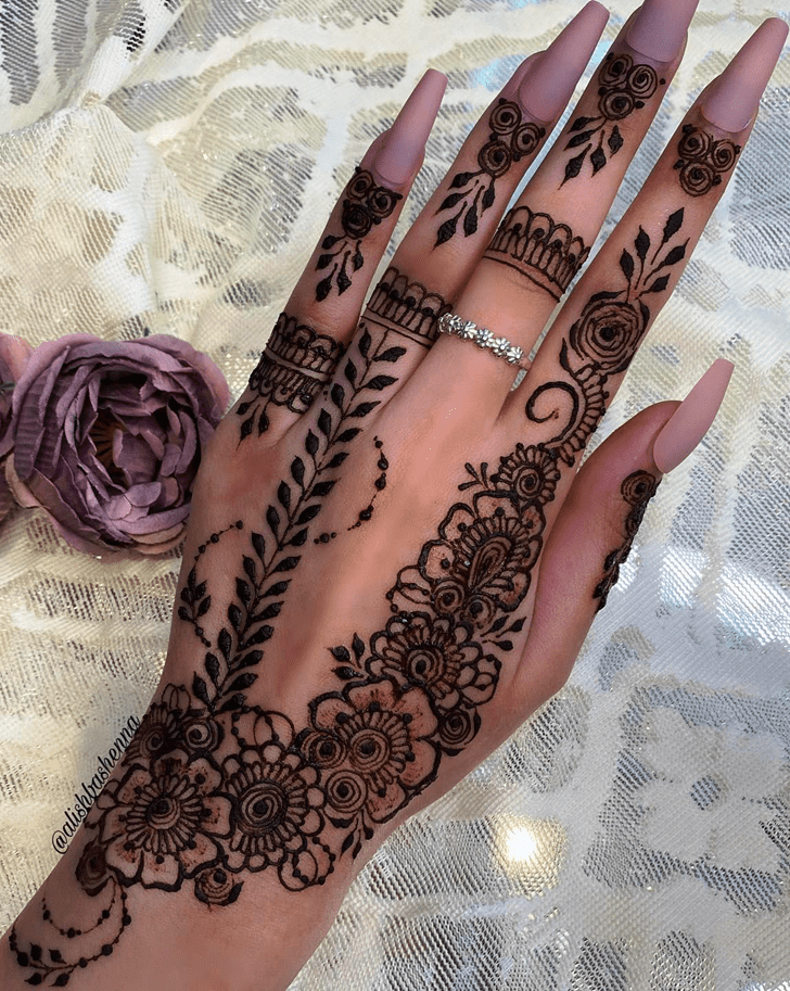 Stunning Finland Henna Design