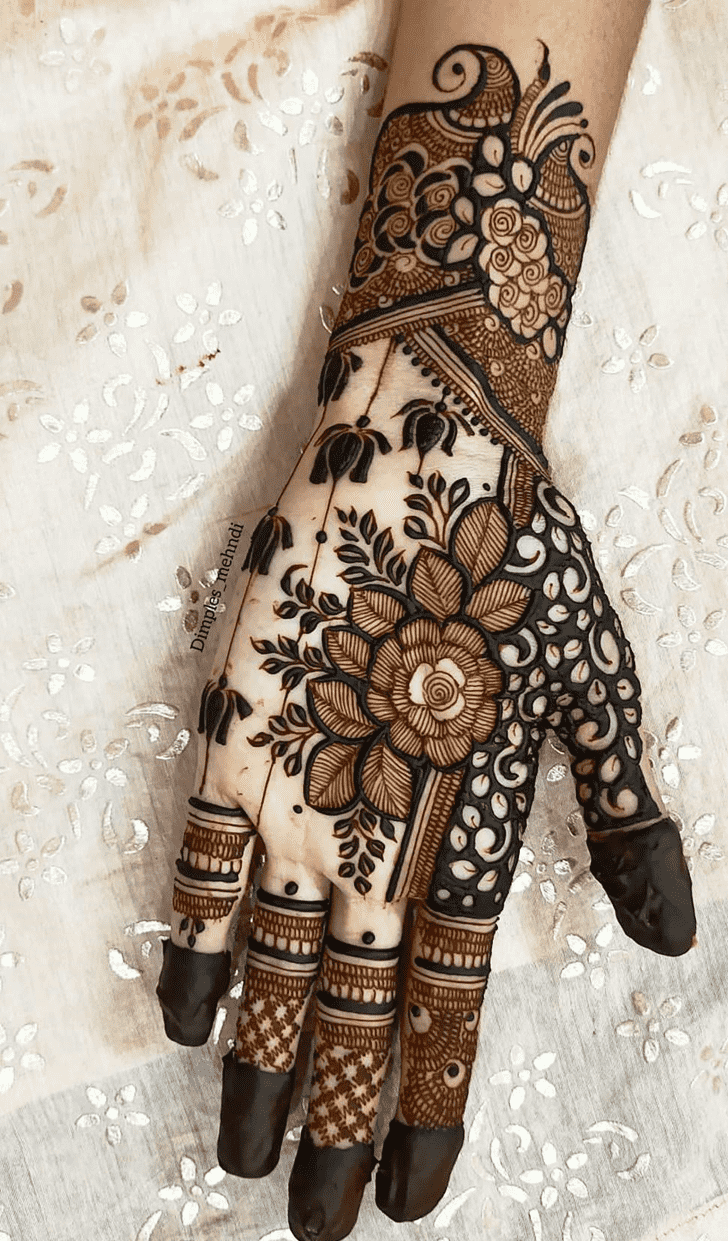 Awesome Flowery Mehndi Design