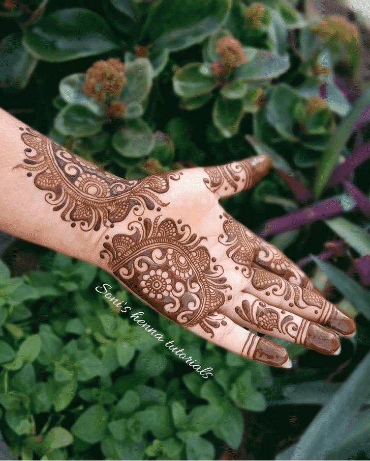 Classy Floral Henna Design