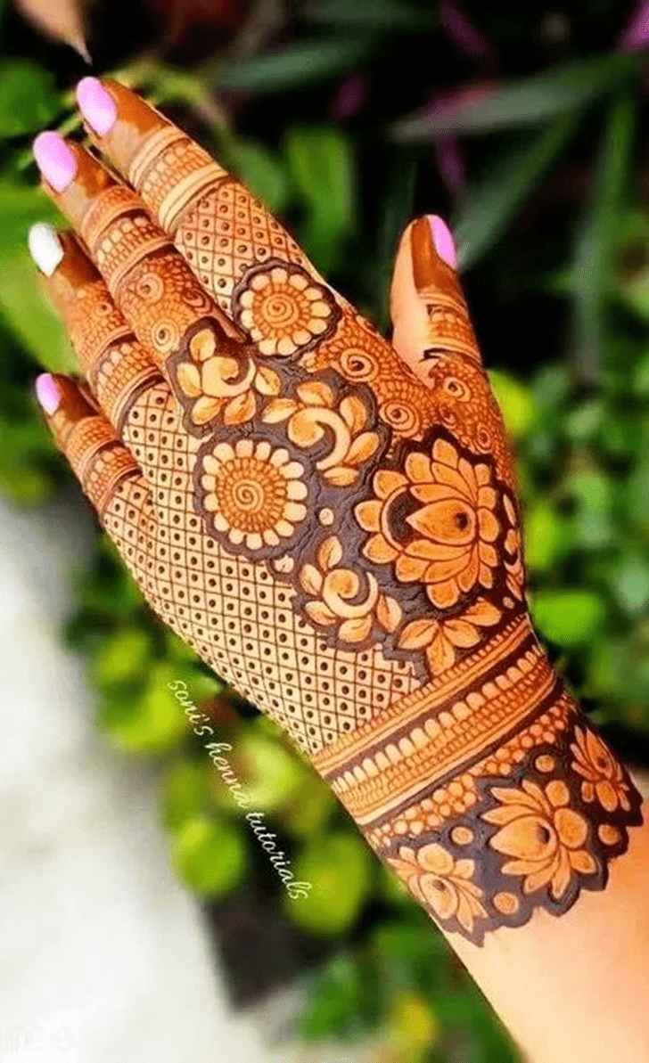 Lovely Flowers Mehndi Design