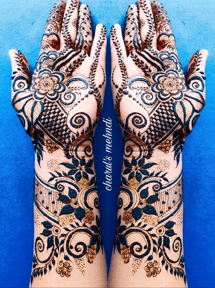 Marvelous Flowers Mehndi Design