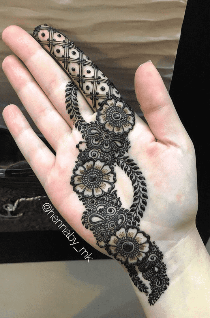 Refined Flowers Mehndi Design