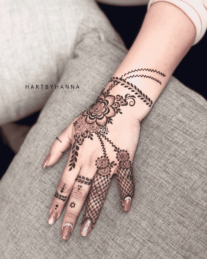 Delightful Flower Henna design