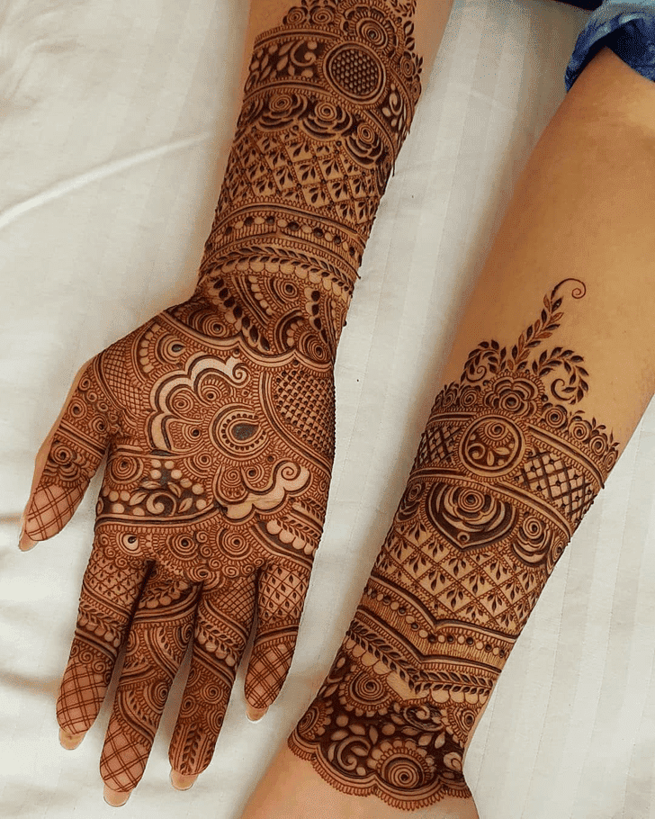 Delicate Friendship Day Mehndi Design