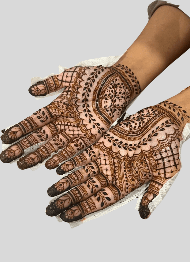 Comely Fusion Henna Design