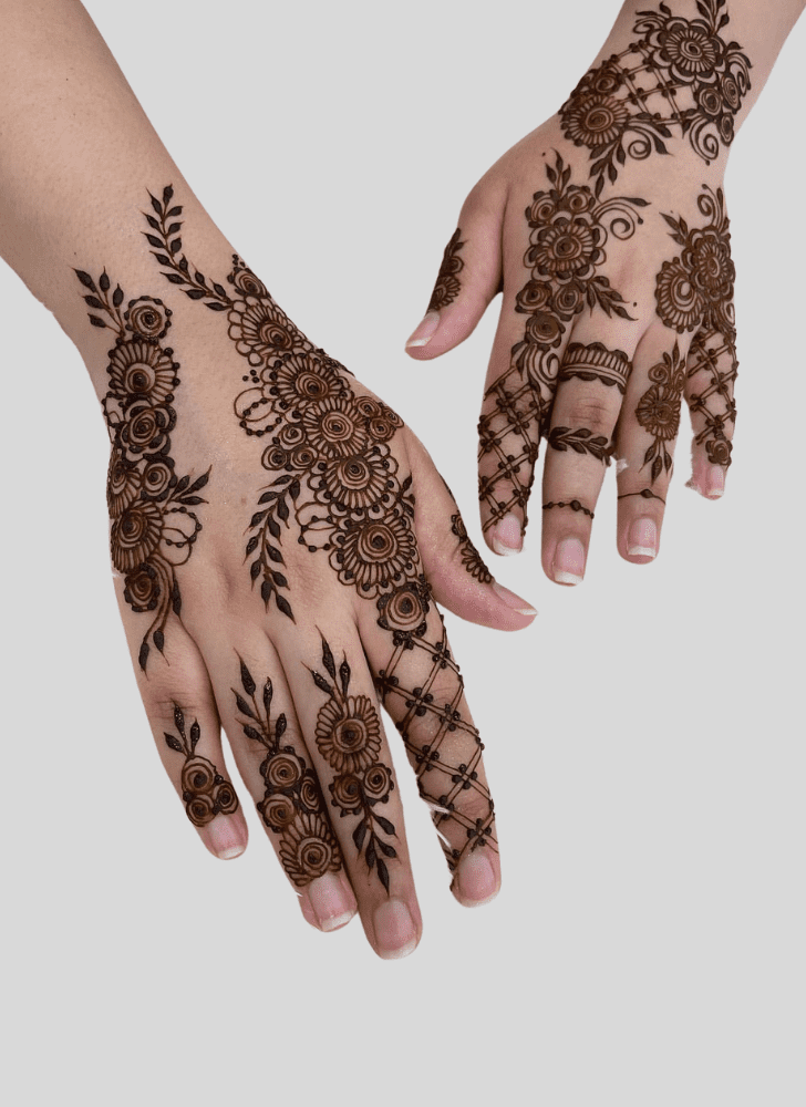 Enthralling Fusion Henna Design