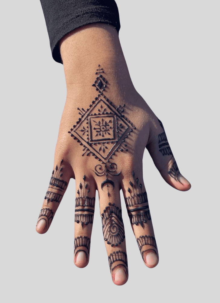 Pretty Fusion Henna Design