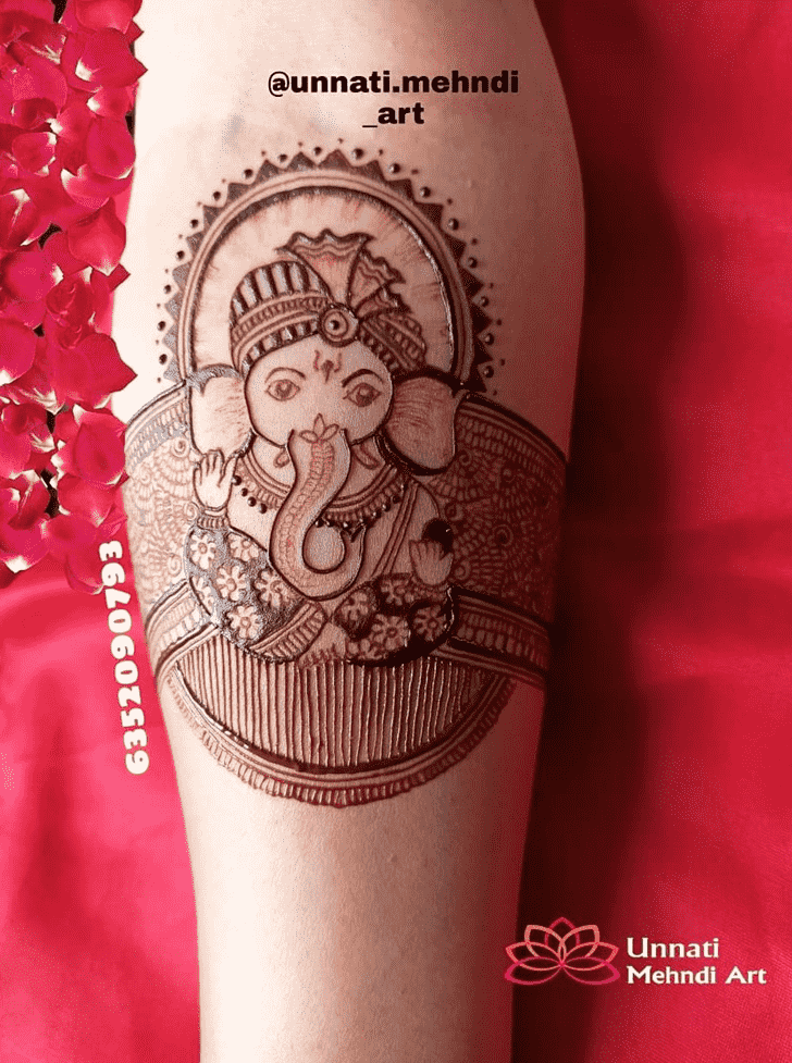 Dazzling Ganesh Chaturthi Henna Design