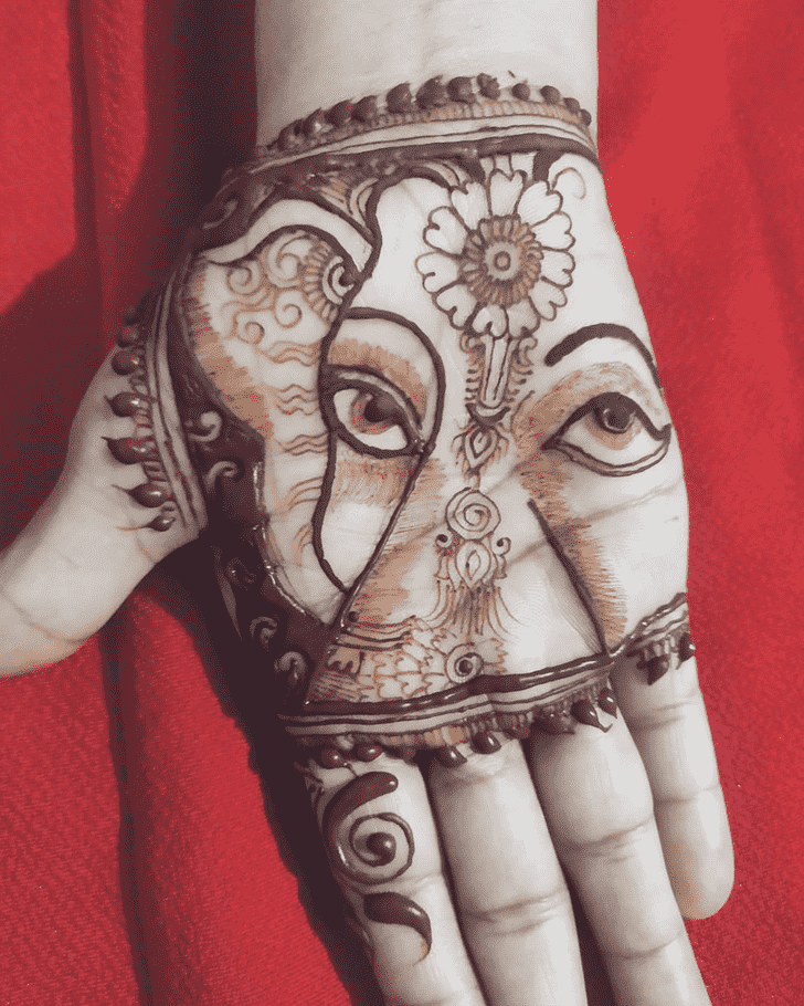 Inviting Ganesh Chaturthi Henna Design