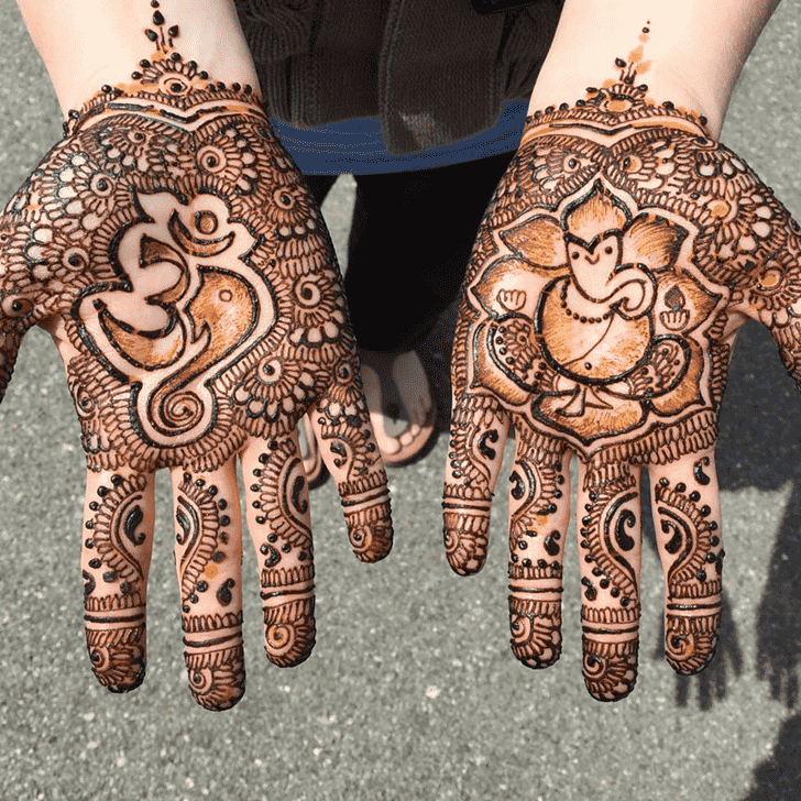 Comely Ganesh Henna Design