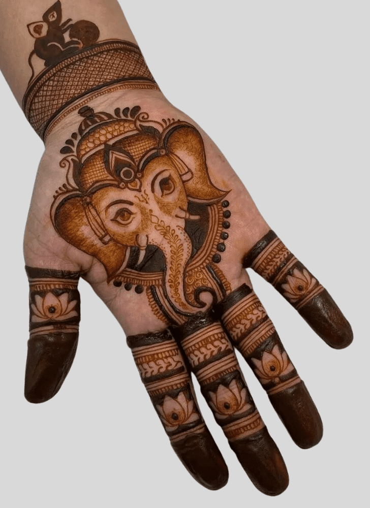 Alluring Ganpati Henna design