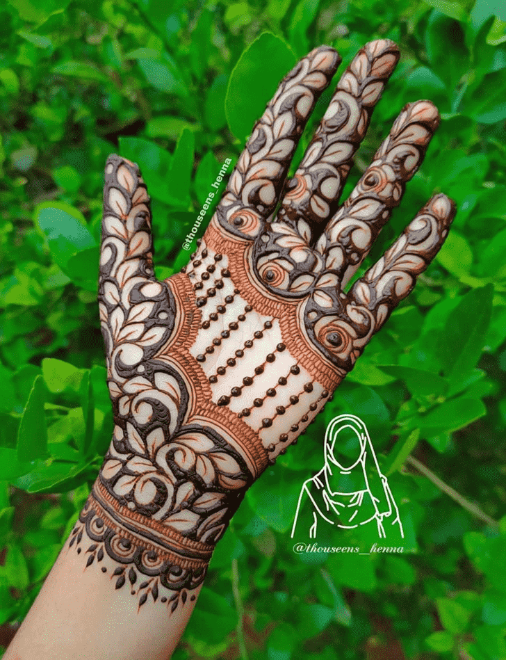 Comely Girls Henna Design