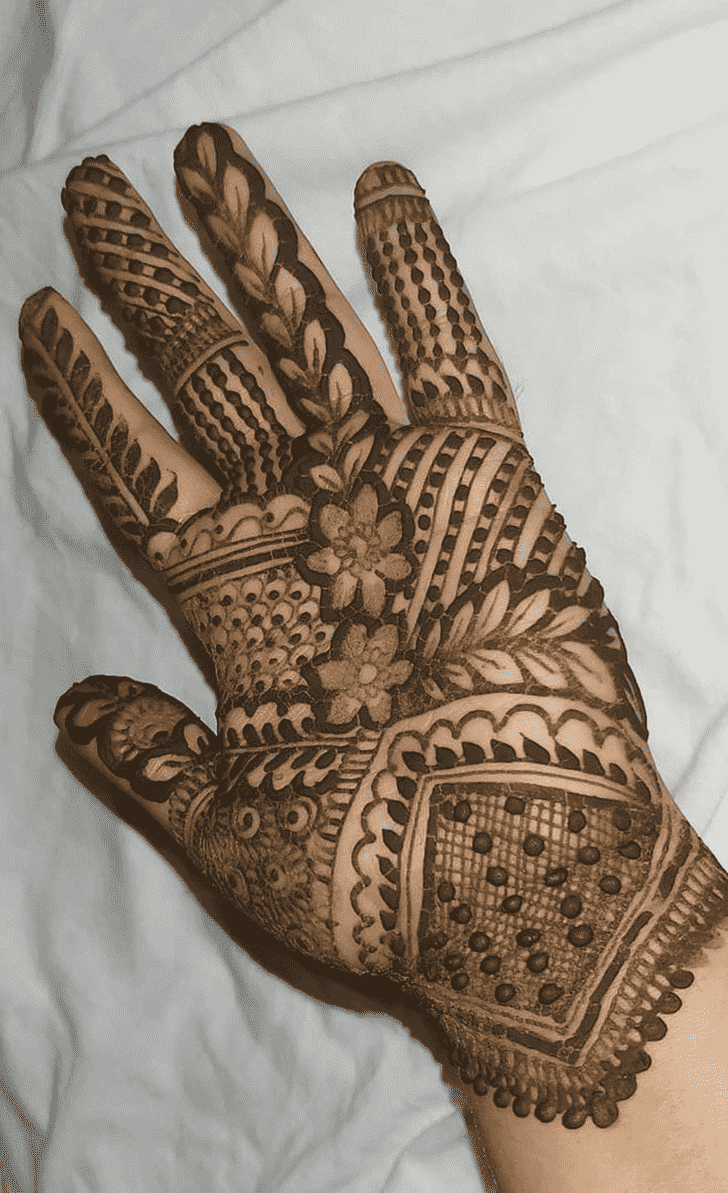 Excellent Girls Henna Design