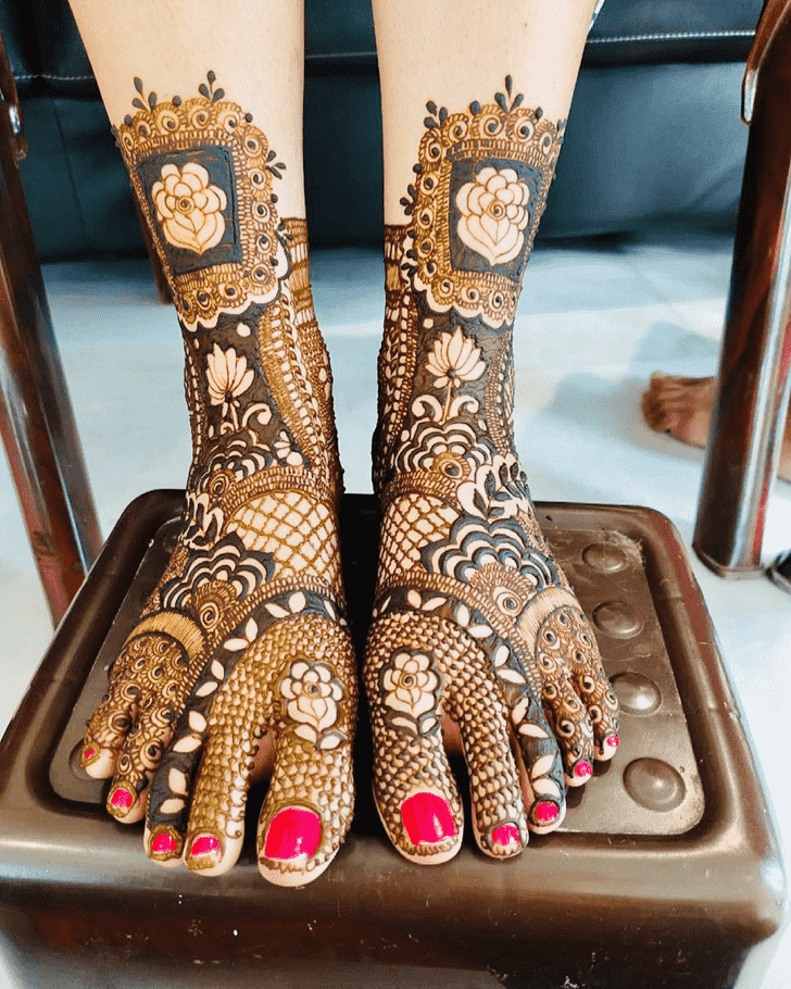 Fine Girls Henna Design