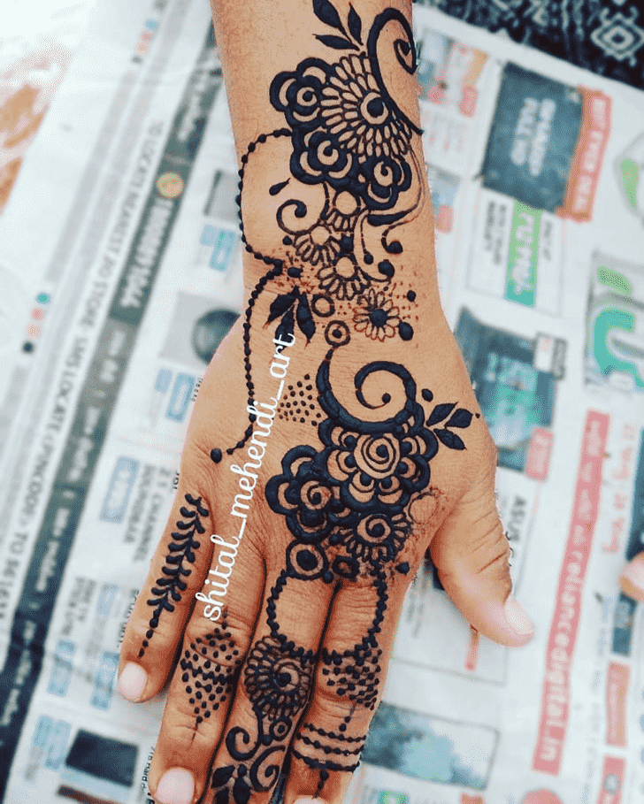 Graceful Girls Henna Design