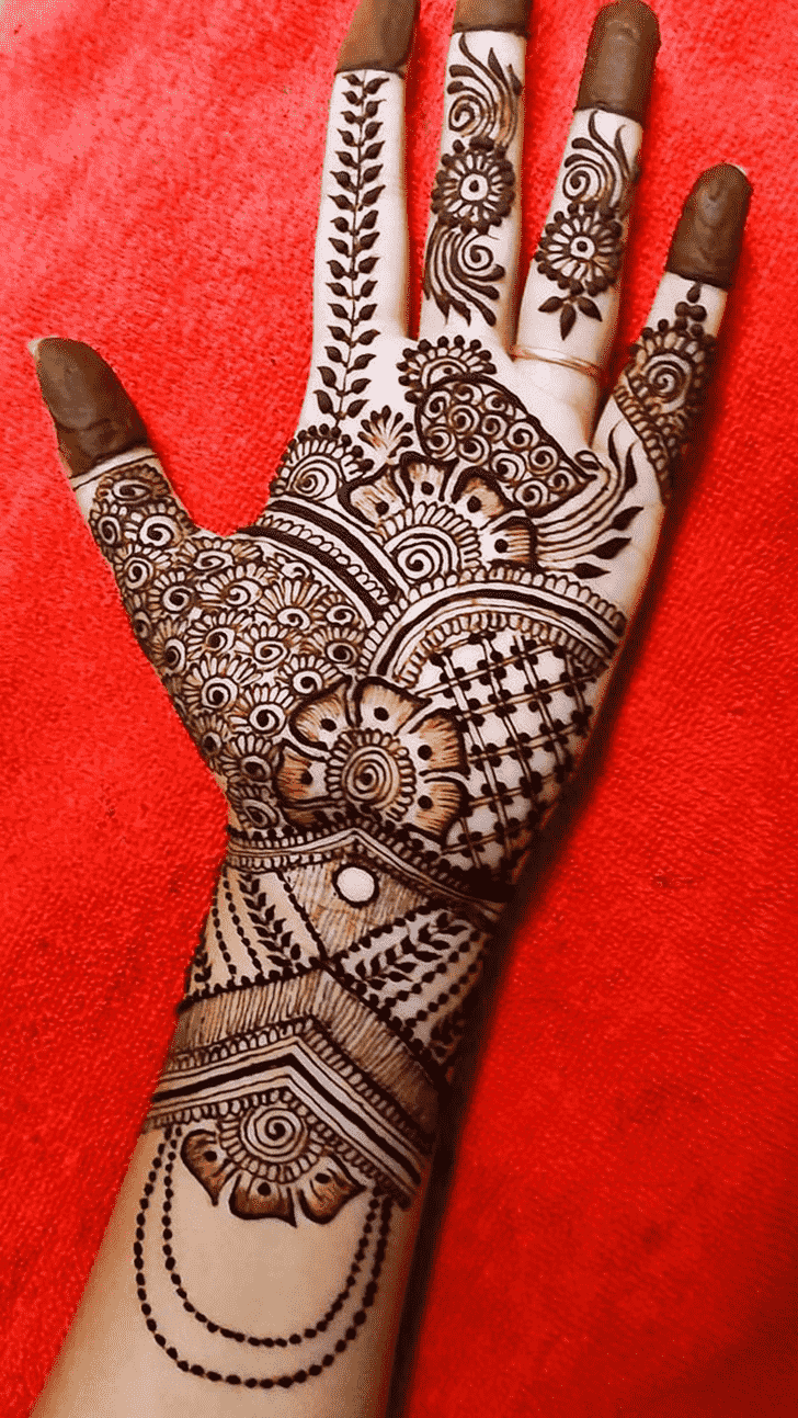 Inviting Girls Henna Design