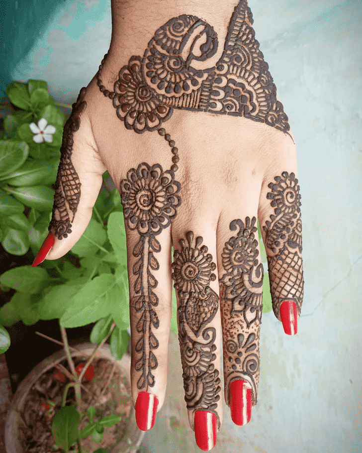 Magnetic Girls Henna Design