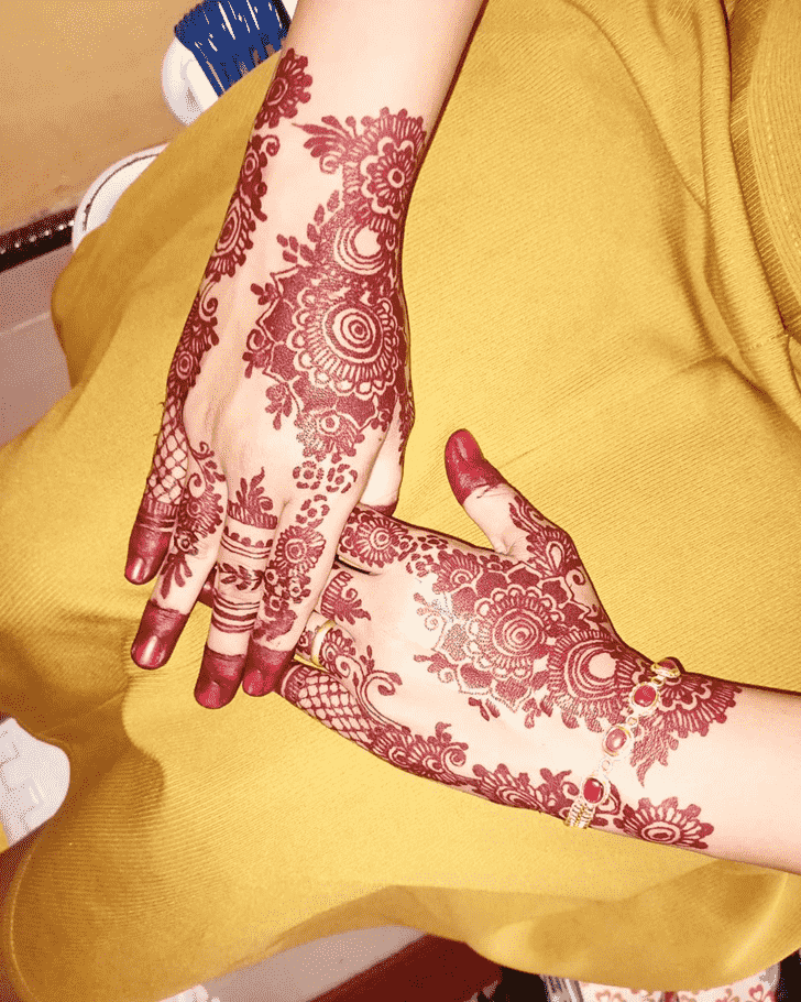 Superb Girls Henna Design