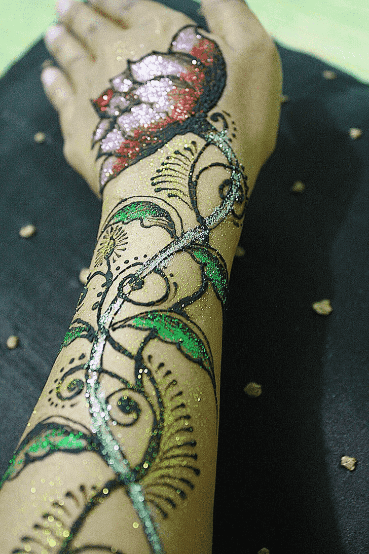 Arm Glitter Henna Design