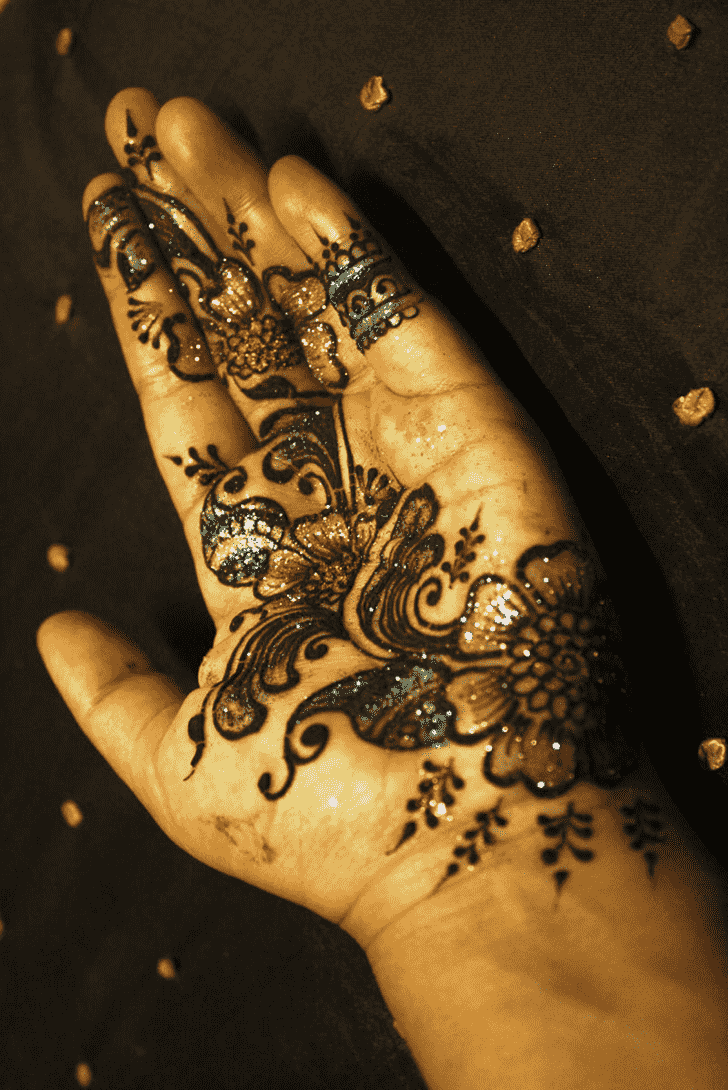 Slightly Glitter Henna Design