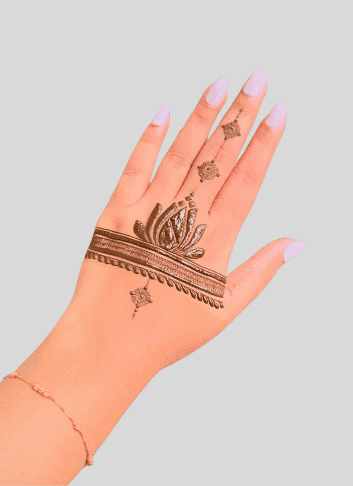 Marvelous Glow Henna Design