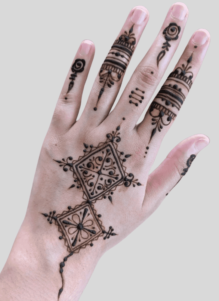 Pleasing Glow Henna Design