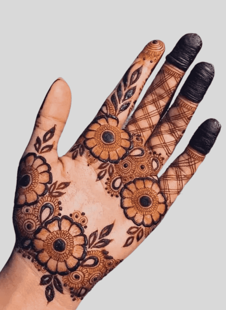 Refined Glow Henna Design