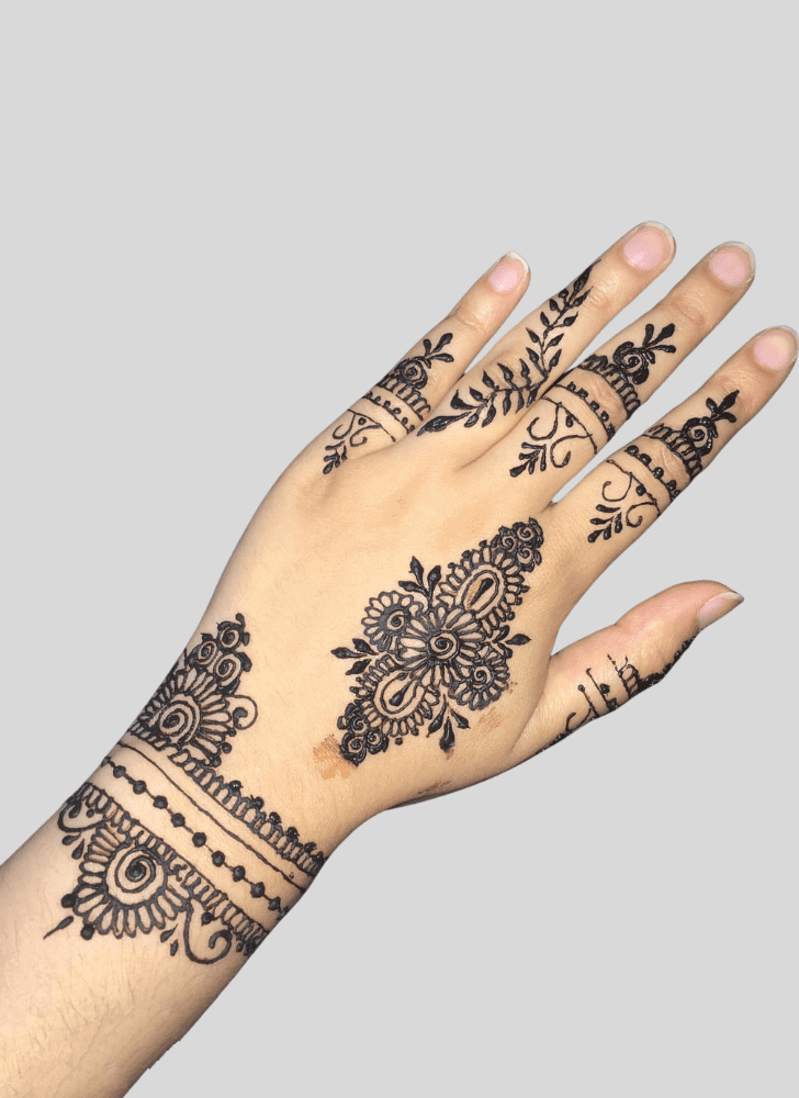 Splendid Glow Henna Design