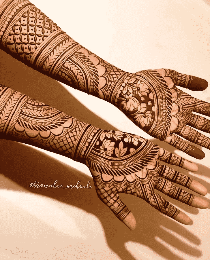 Comely Goa Henna Design