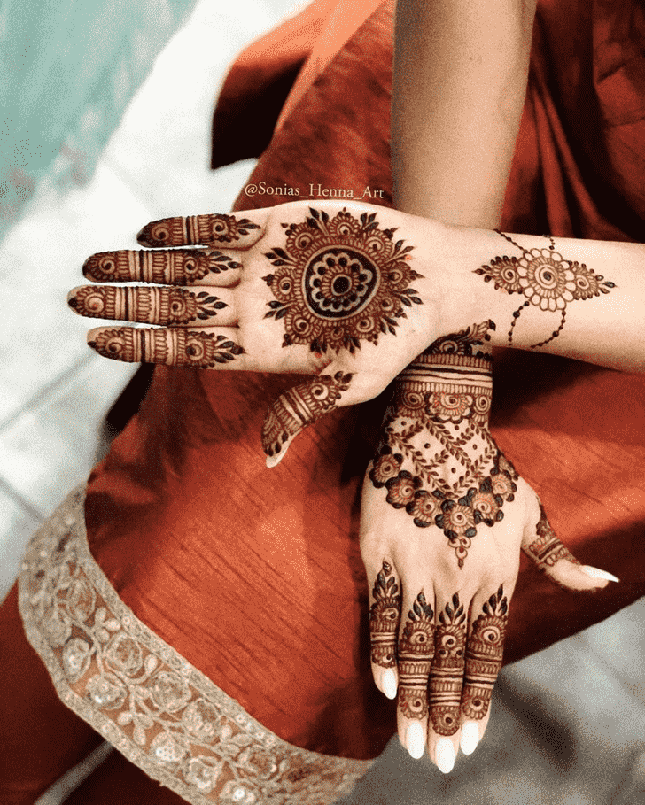 Resplendent Gol Tikki Henna Design