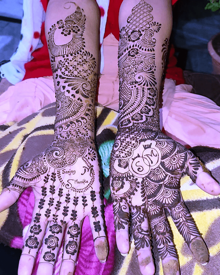 Awesome Gorgeous Henna Design